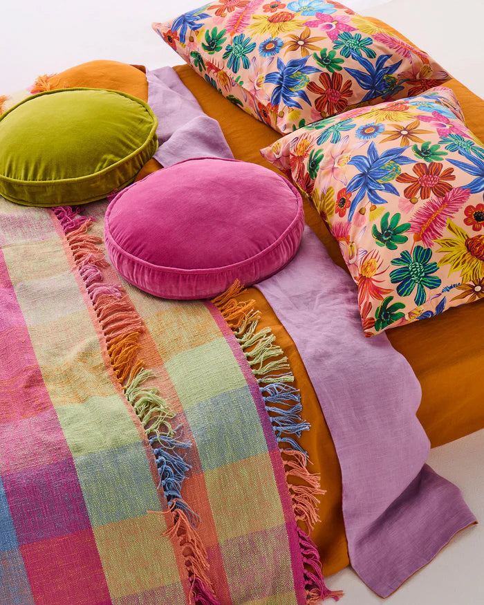 Kip & Co Pink Love Velvet Pea Cushion